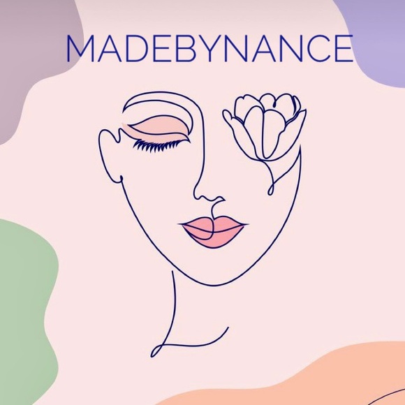 Happy Face Pearl necklace - Picture 2 of 2